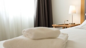 Superior Apartment, 1 King Bed, Non Smoking | Room amenity - Welcome Madeira (Funchal)