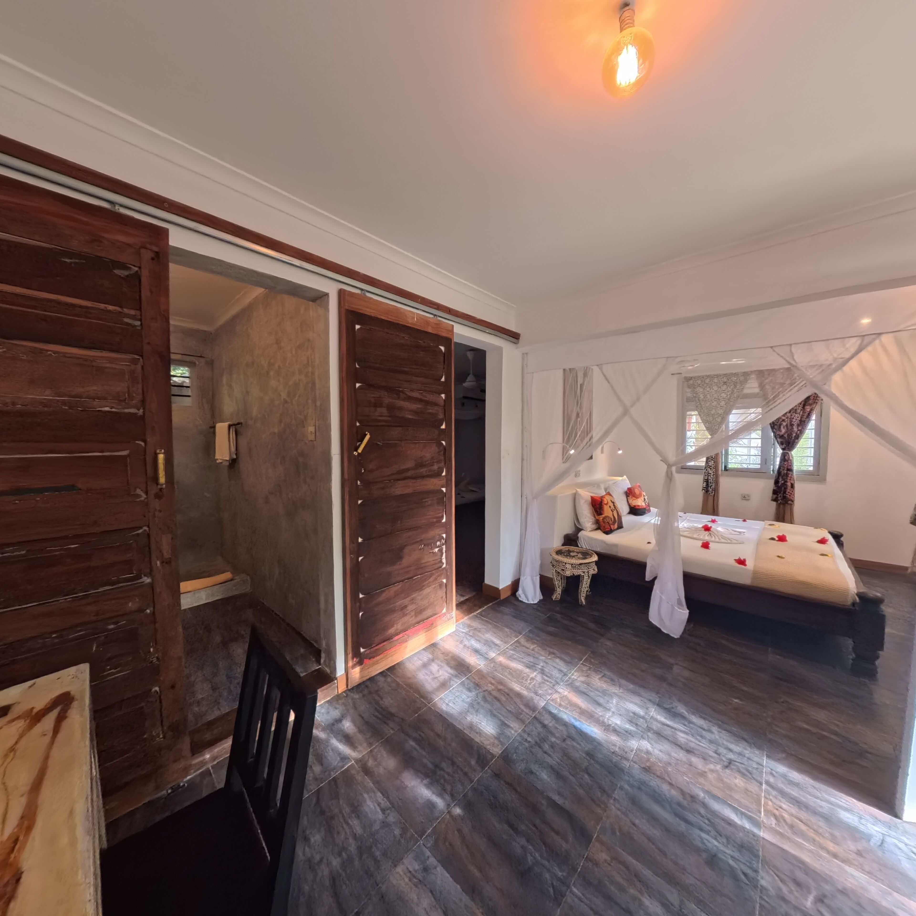 Family Bungalow | In-room safe, individually decorated, individually furnished, desk