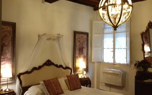 Luxury Suite, 1 Queen Bed, Private Bathroom | Down comforters, minibar, in-room safe, individually decorated - La Butterfly Relais (Lucca)