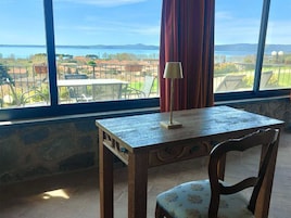 Wifi gratis y ropa de cama