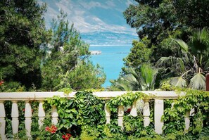 Interior - Mihaila Bungalows (Kefalonia)