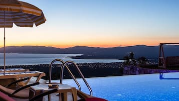 Villa presidencial | 2 habitaciones, camas Select Comfort y minibar