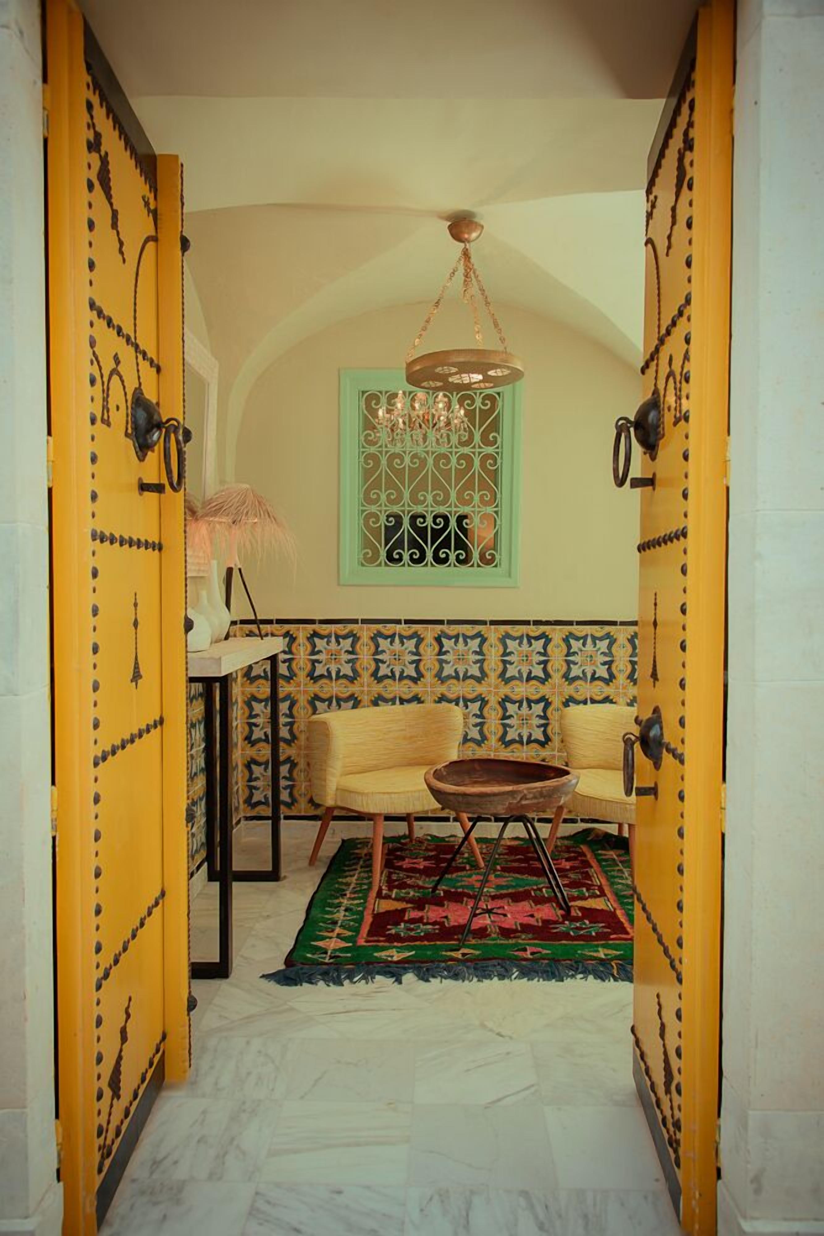Lobby sitting area