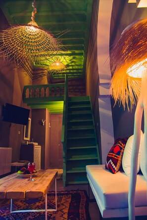 Family Suite, Ensuite (EL FELL) | Living area | Flat-screen TV - Dar Antonia (Sousse)