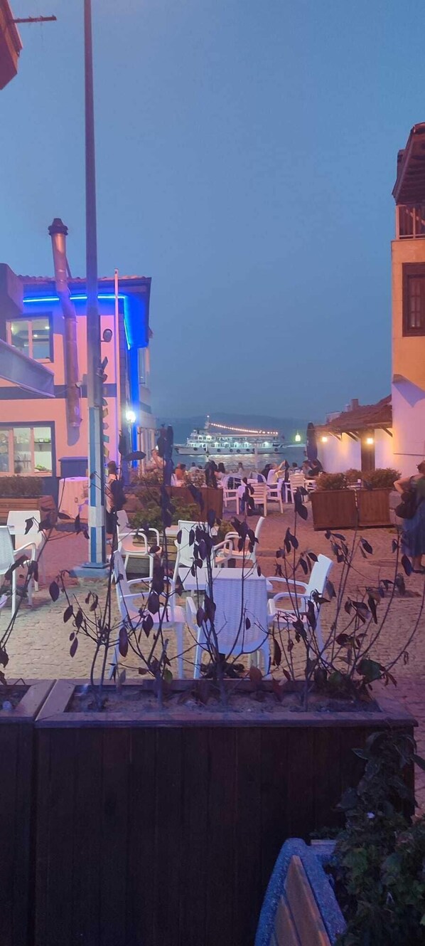 ด้านหน้าที่พัก