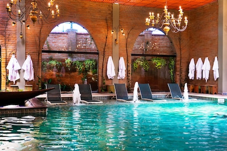 ์ค๋ด ์์์ฅ, ์ผ์ธ ์์์ฅ, 09:00 ~ 20:00 ์คํ, ์ผ๊ด์ ์์