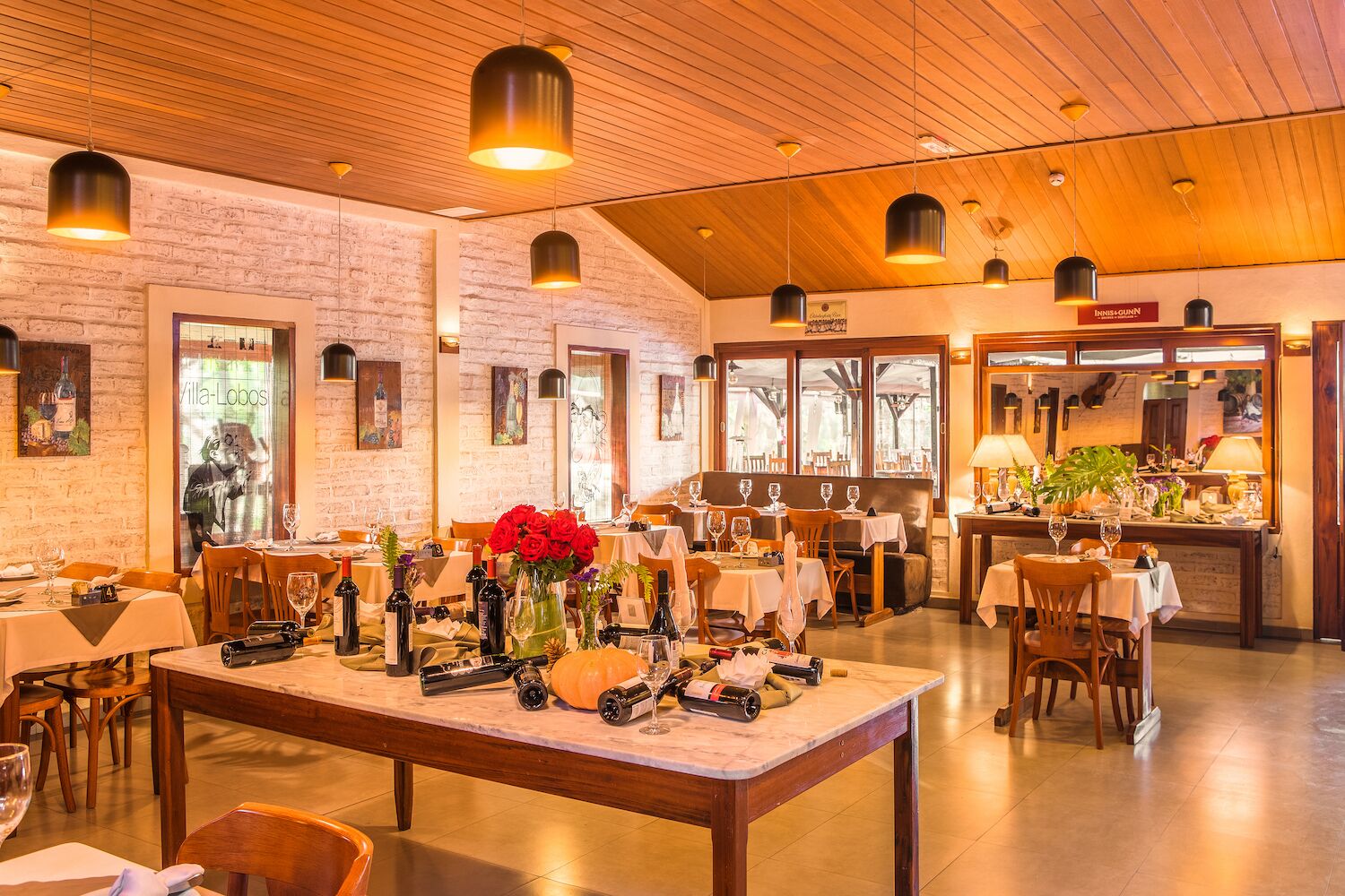 lunch and dinner served