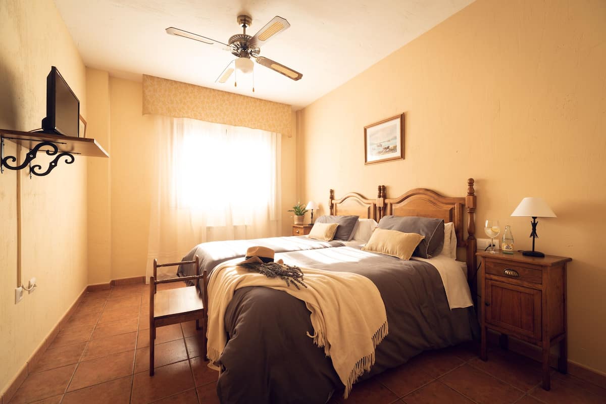 Sistema de insonorización, wifi gratis y ropa de cama