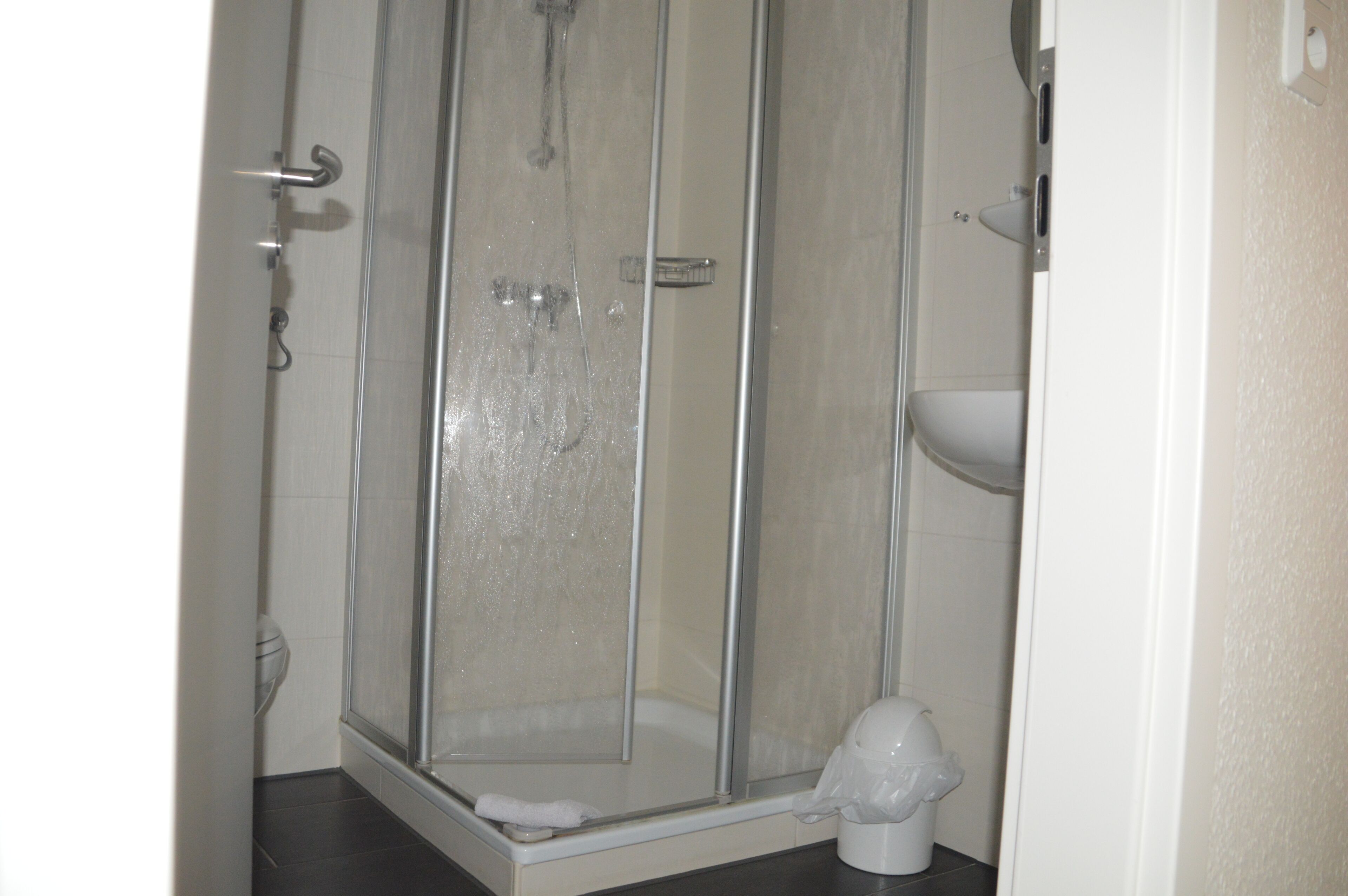 double room | bathroom | shower, hair dryer, towels