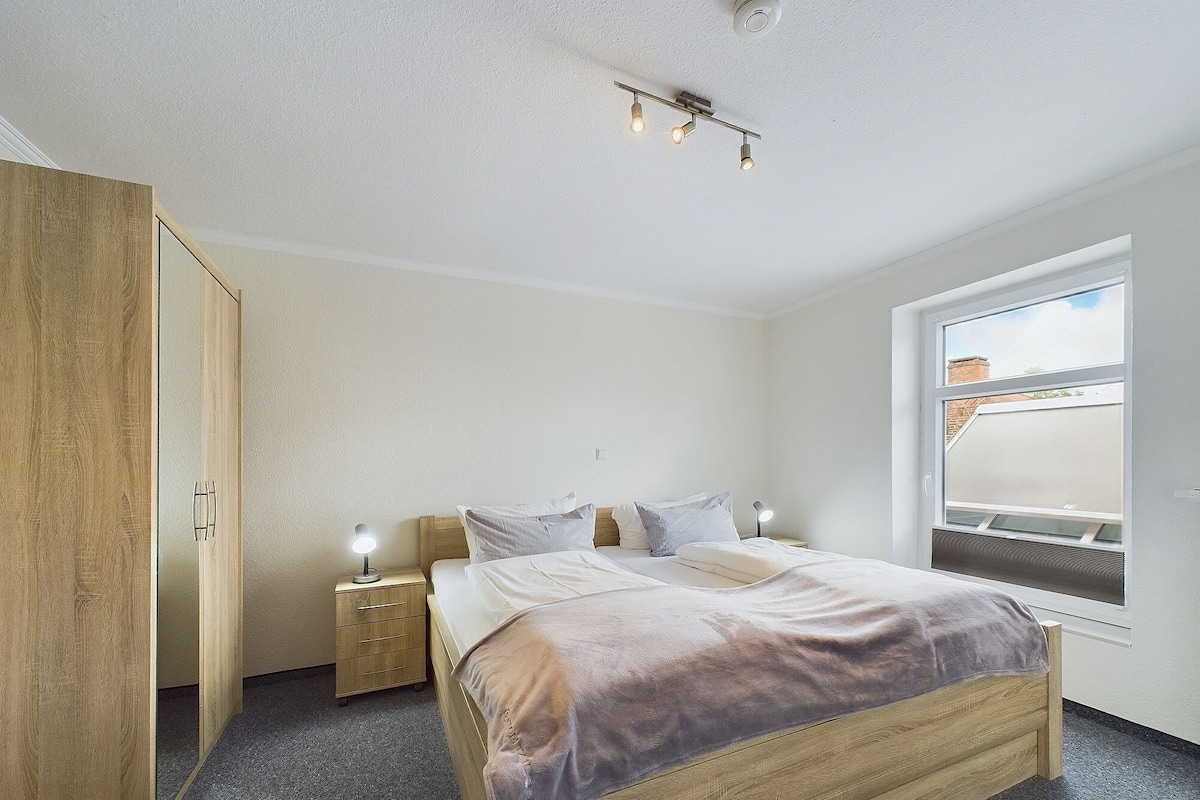 Basic-Vierbettzimmer, 2 Schlafzimmer, Nichtraucher, Gartenblick