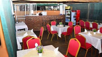 Breakfast, lunch, dinner served; local and international cuisine