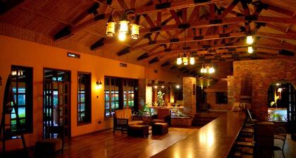 Mountains of the Moon Hotel