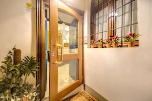 Entrada de la propiedad