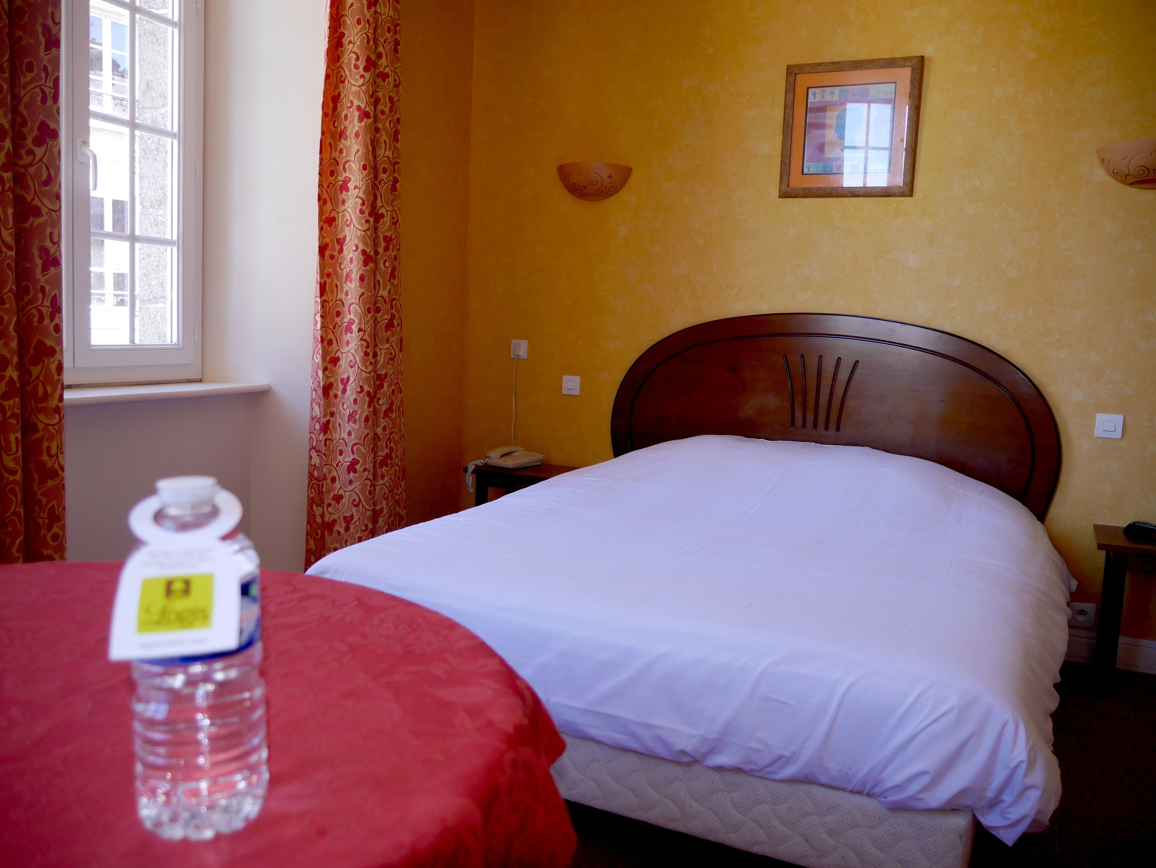 standard double room | desk, free wifi