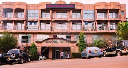 Super Paradise Hotel