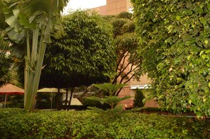 Garden - Super Paradise Hotel (Kampala)