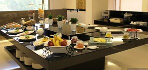 Free daily buffet breakfast  - The Rooms Boutique Hotel (Jounieh)