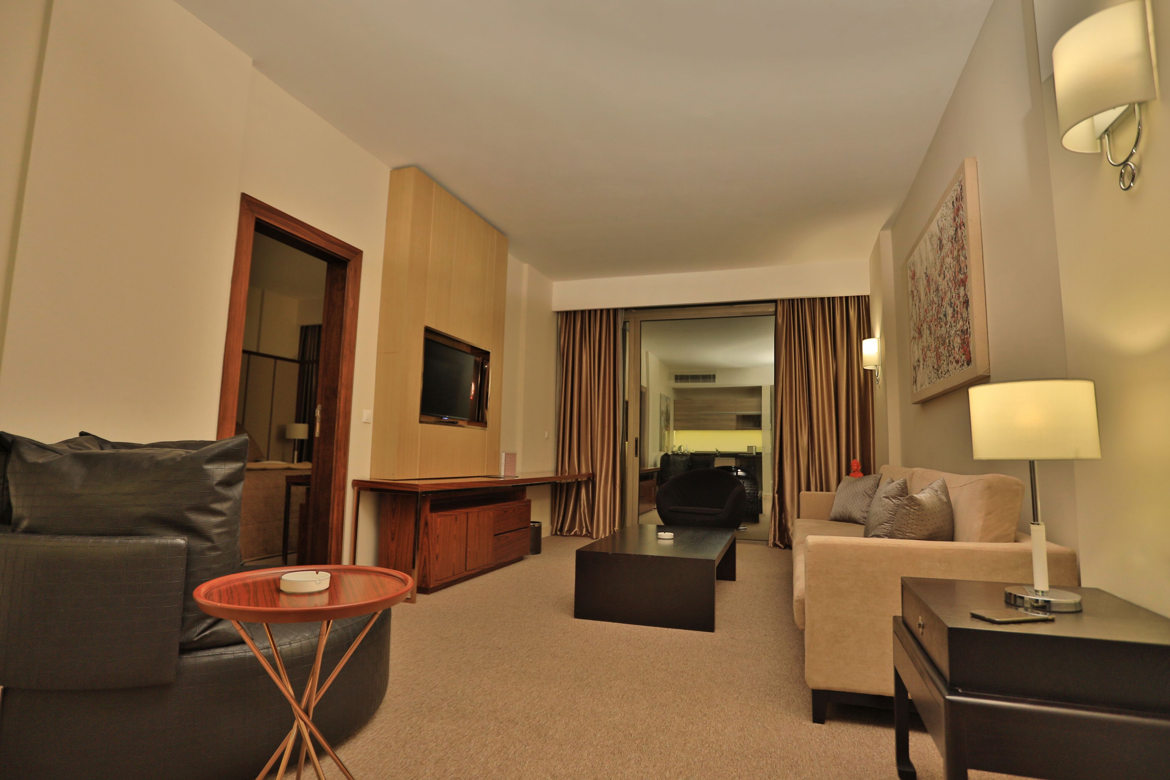 premium suite, sea view | living room | smart tv