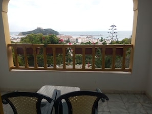 Quarto solteiro básico | Sacada