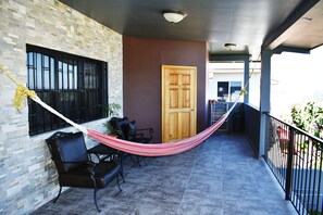 Terrace/patio - LUCINA's (San Ignacio)