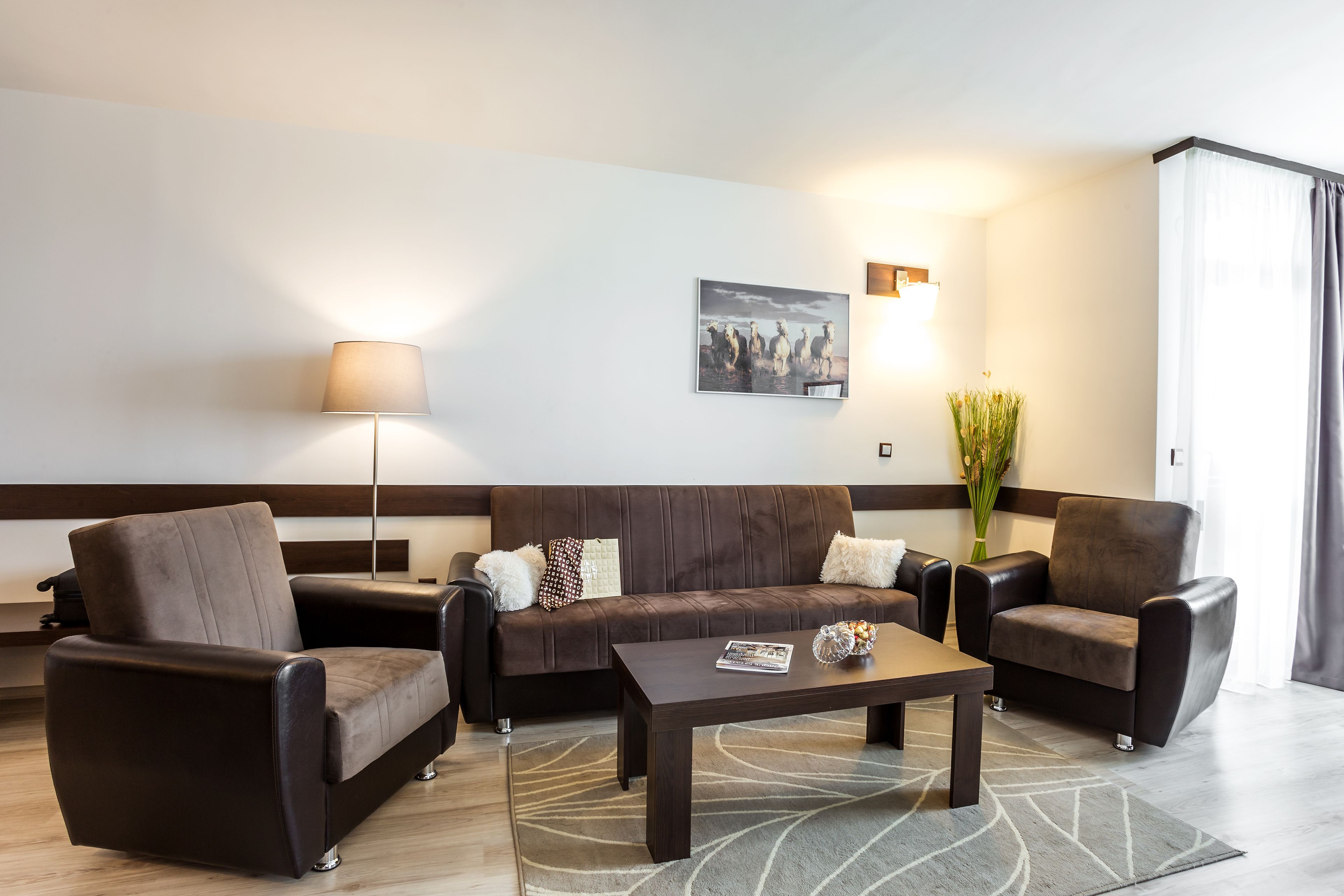 apartment, 2 bedrooms | living area | 32-inch flat-screen tv with satellite channels, tv