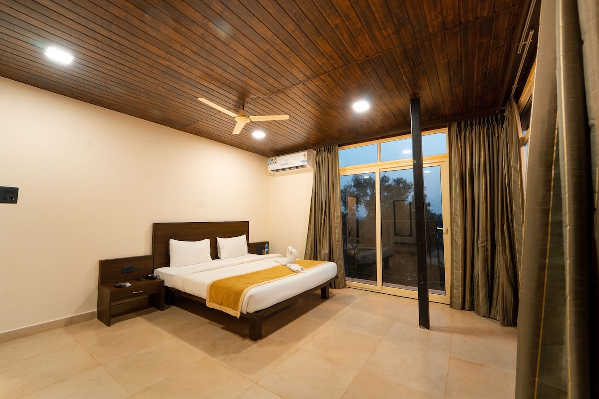 Basic Double Room