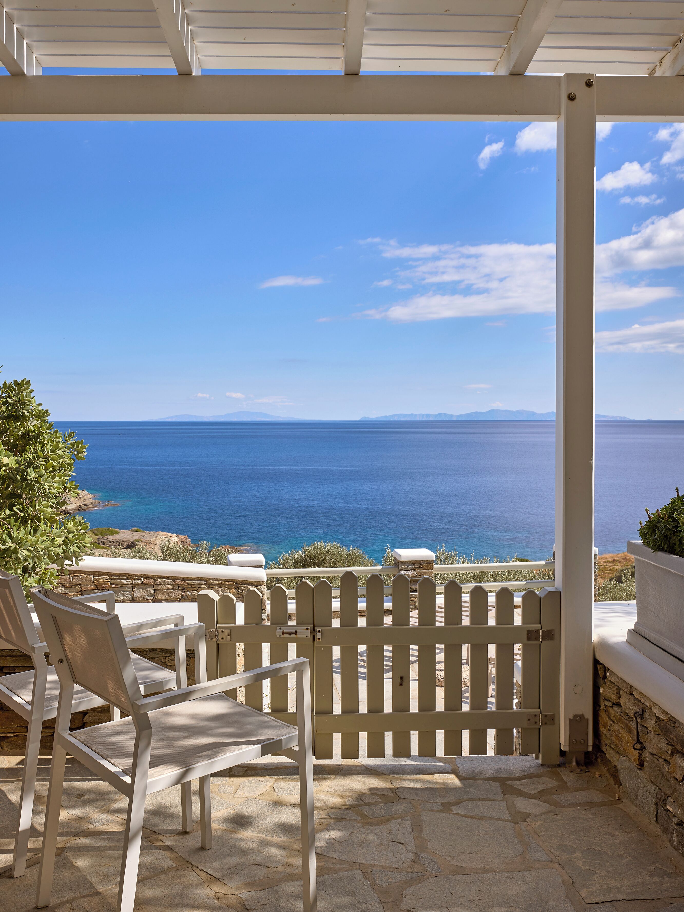Double Room | Poolside with Sea view | Terraza o patio