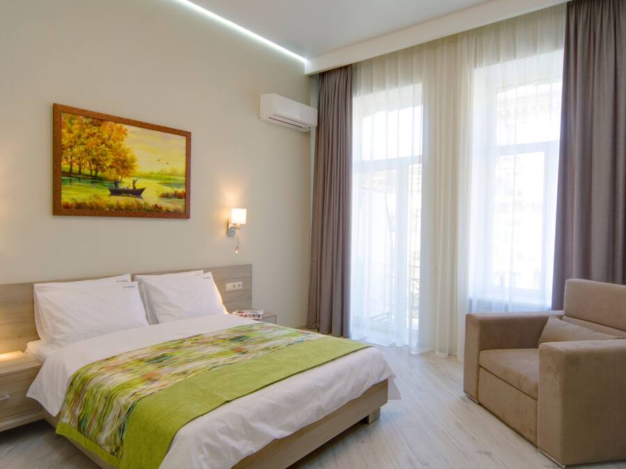 Soundproofing, iron/ironing board, free WiFi, bed sheets