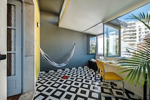 Tremannsrom – premium | Allergitestet sengetøy, safe på rommet og individuelt dekorert