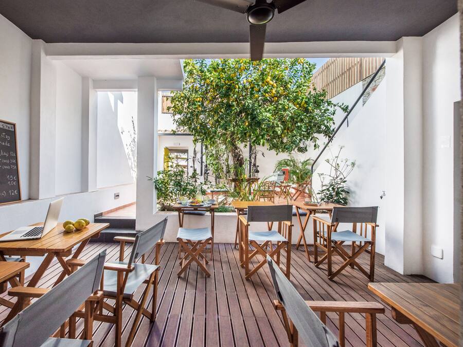 Colazione a buffet inclusa, servita tutte le mattine