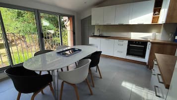 Superior Apartment (Gîte n°4 - Le Magnolias) | Private kitchen