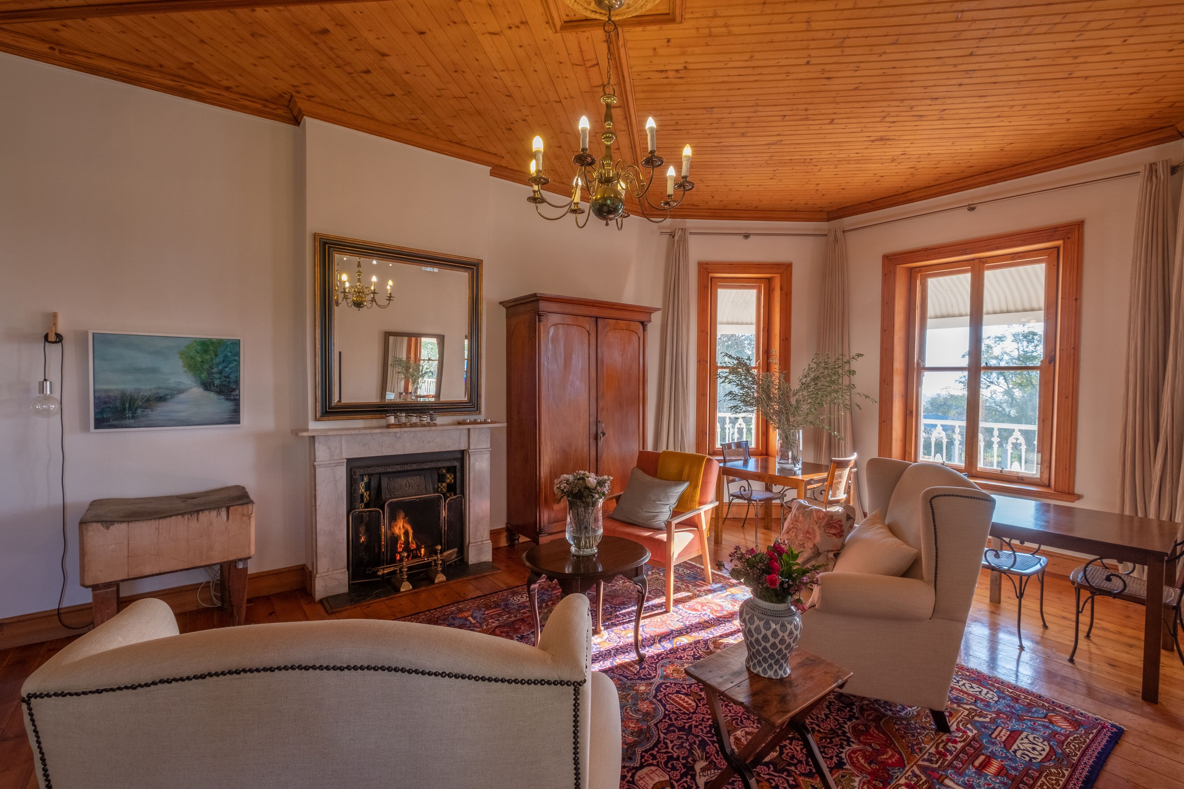 Luxury Double Room | Living area | TV