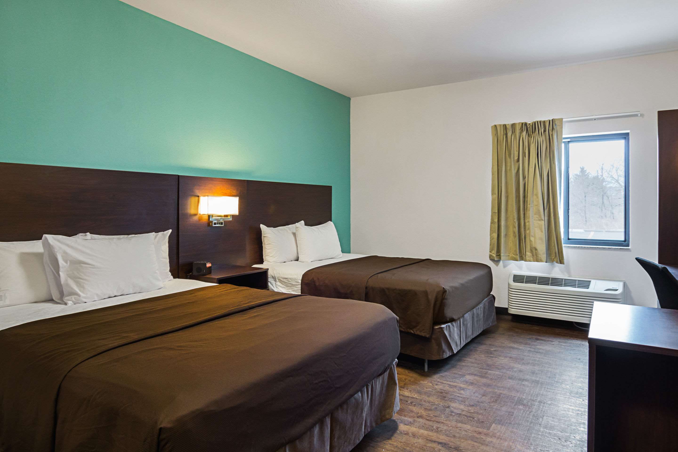 1 bedroom, desk, laptop workspace, blackout curtains