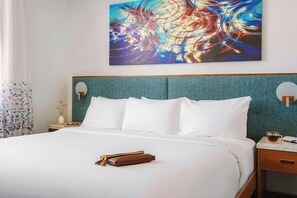 Room - Circ Hotel (Hollywood)