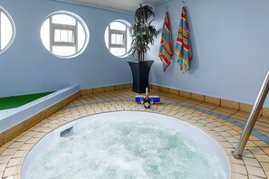 Indoor spa tub - Durban Spa (Durban)
