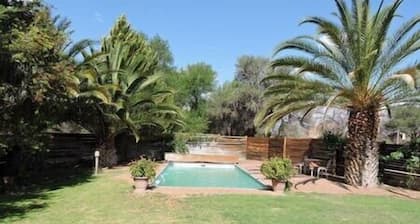 Savanna Guest Farm
