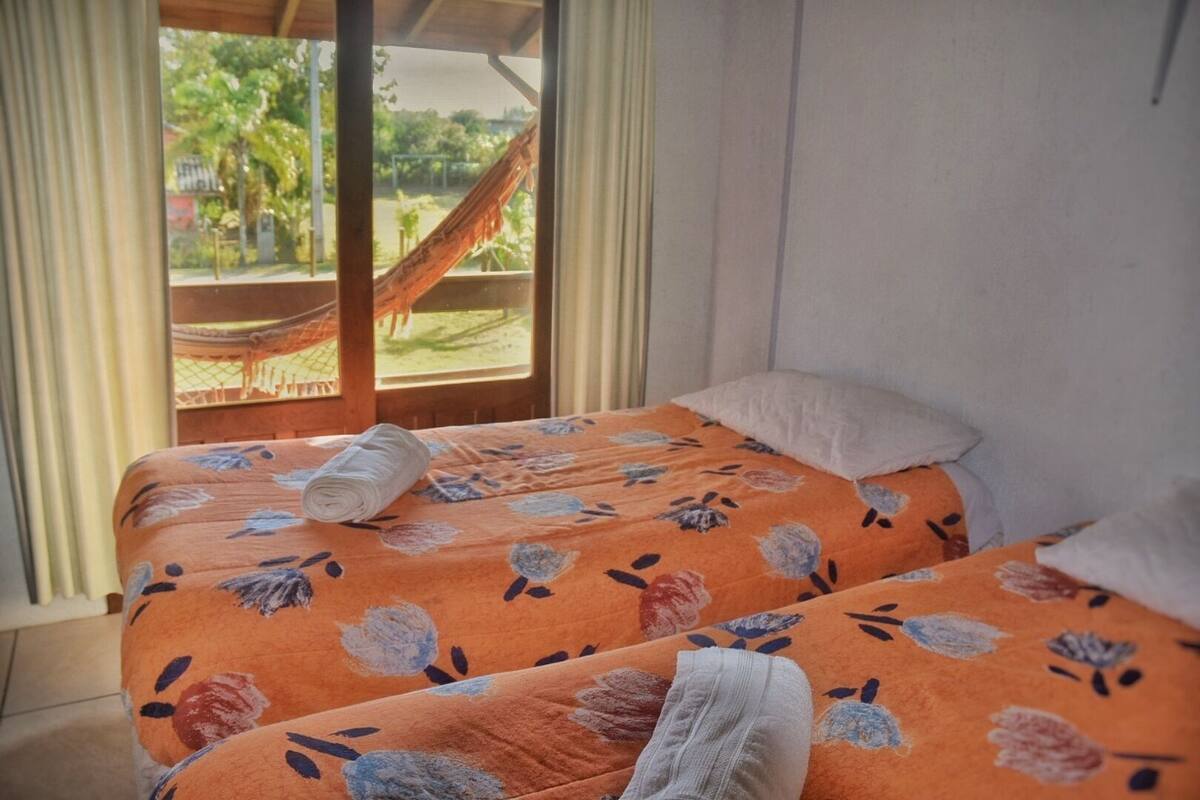 Habitación estándar con 1 cama matrimonial o 2 individuales | Wifi gratis