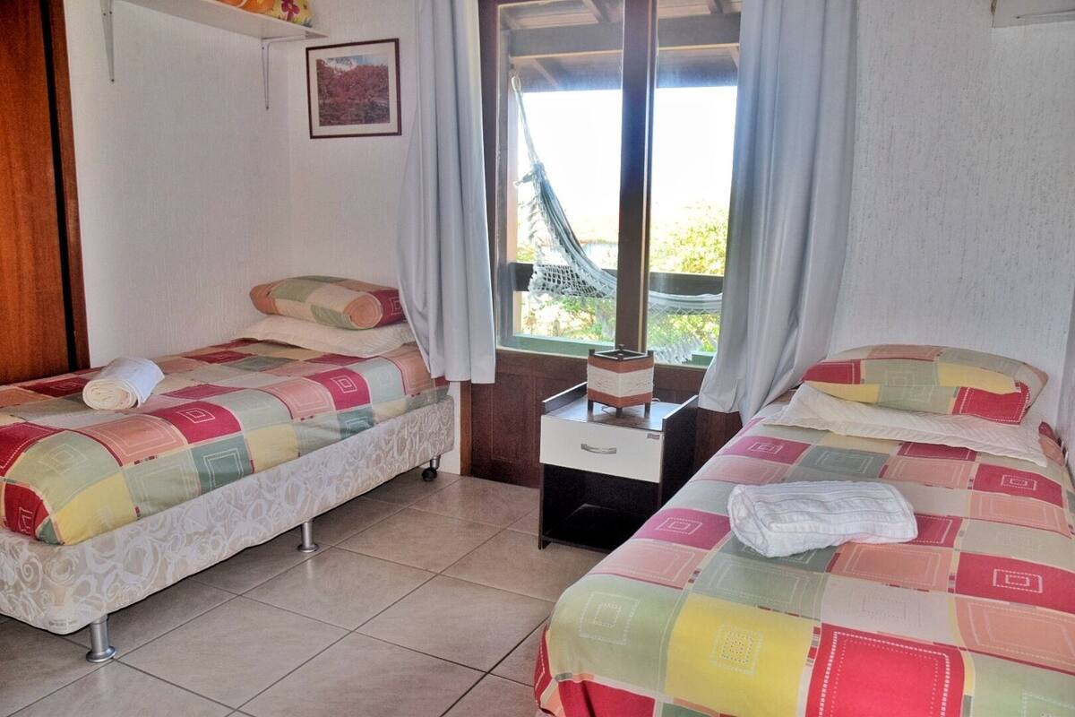Habitación básica con 1 cama matrimonial o 2 individuales | Wifi gratis