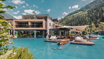 Behandlungsräume für Paare, Sauna, Whirlpool, Dampfbad