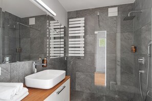 Appartement Deluxe, 1 chambre | Salle de bain