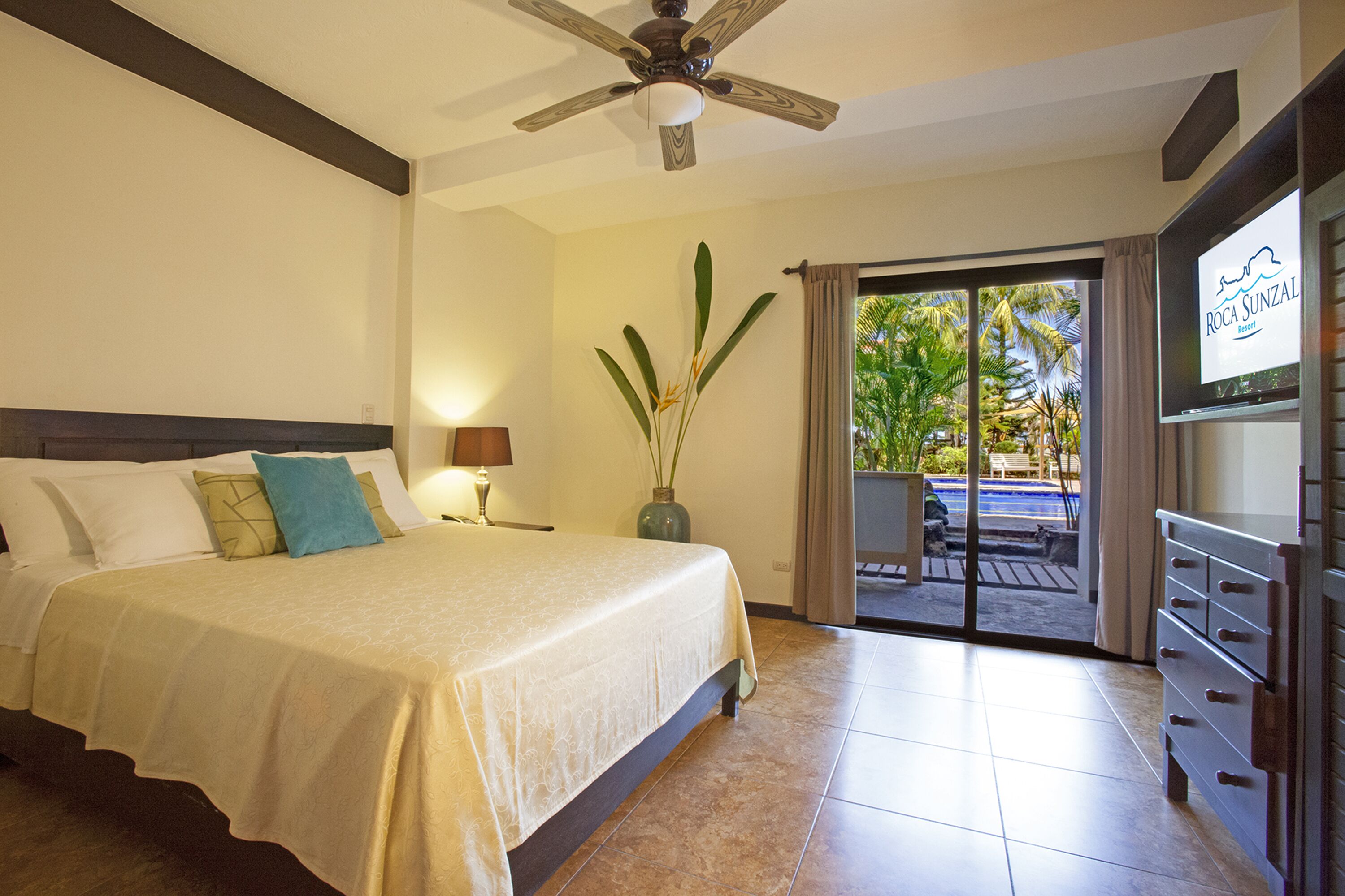 Aegean melathron hotel kassandra. Double pool view. Double pool view. Гостиничный номер pool view. Double pool view.