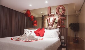 Premium Double Room | 1 bedroom, premium bedding, minibar, in-room safe - Transamerica Fit Catalão (Catalao)