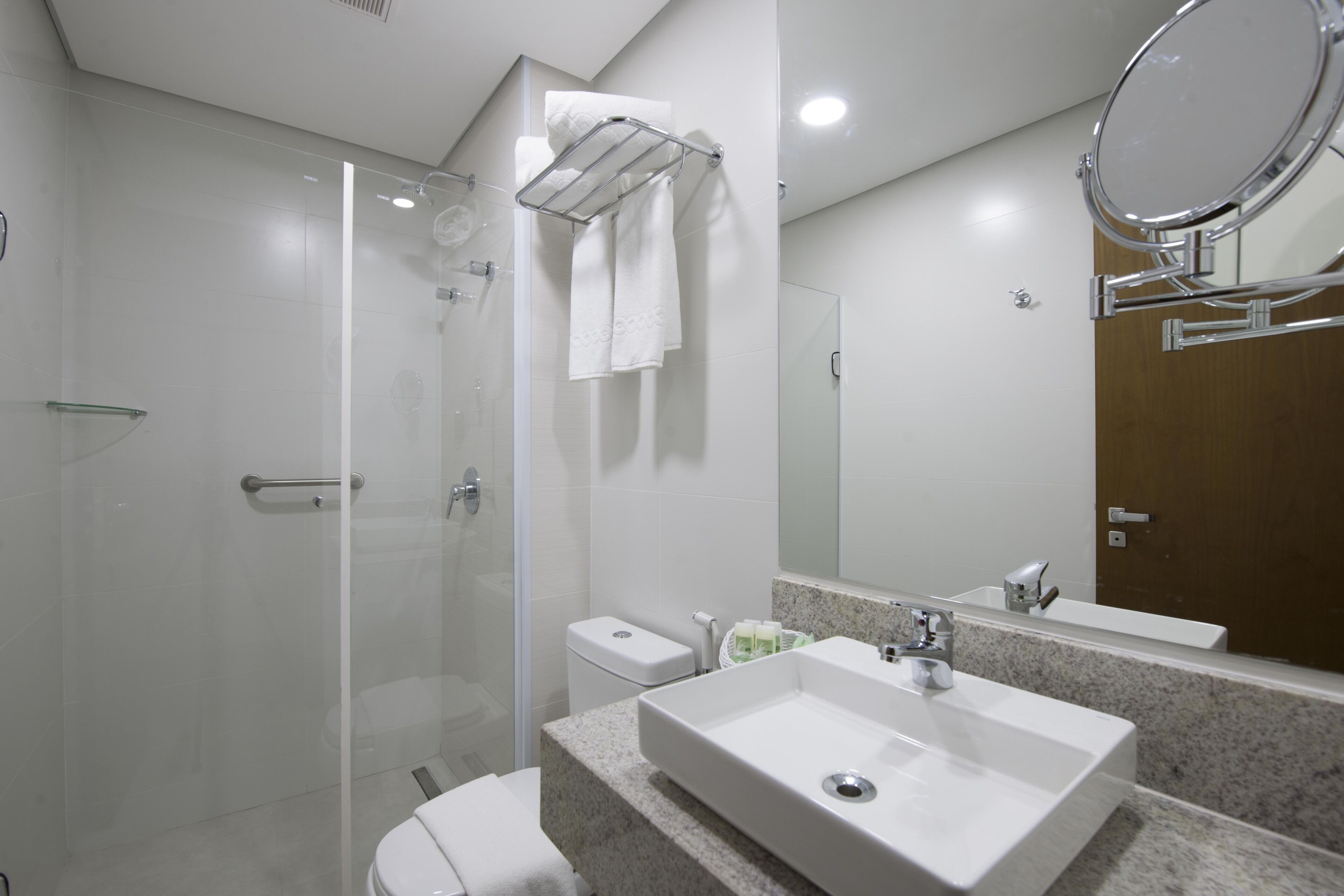 shower, free toiletries, hair dryer, towels