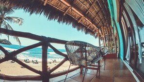 Basic Studio, 1 Queen Bed, Balcony, Ocean View | Balcony view