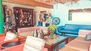 Lobby sitting area - Hotel Peix Sayulita & Beach Club (Sayulita)