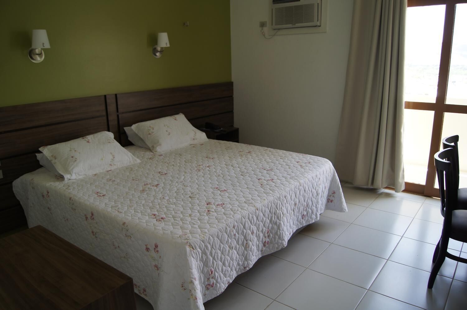 minibar, desk, free wifi, bed sheets