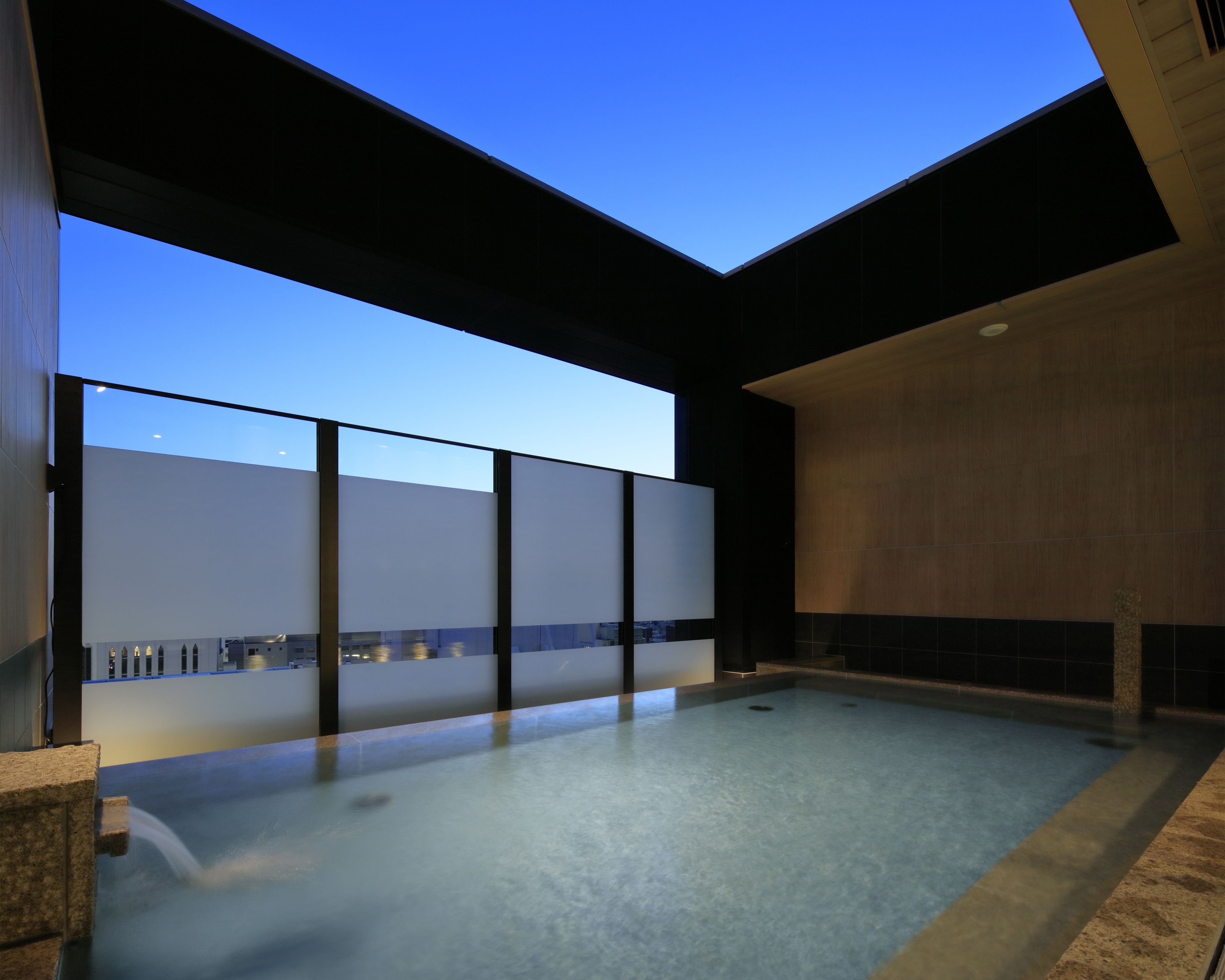 sauna, hot tub, hot springs/mineral springs