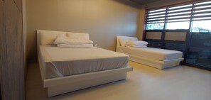 1 bedroom, Egyptian cotton sheets, premium bedding, minibar