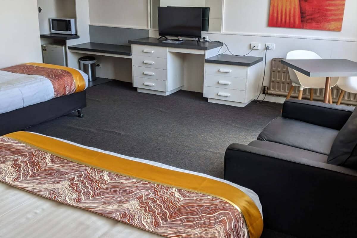 Balcony Parkview Room