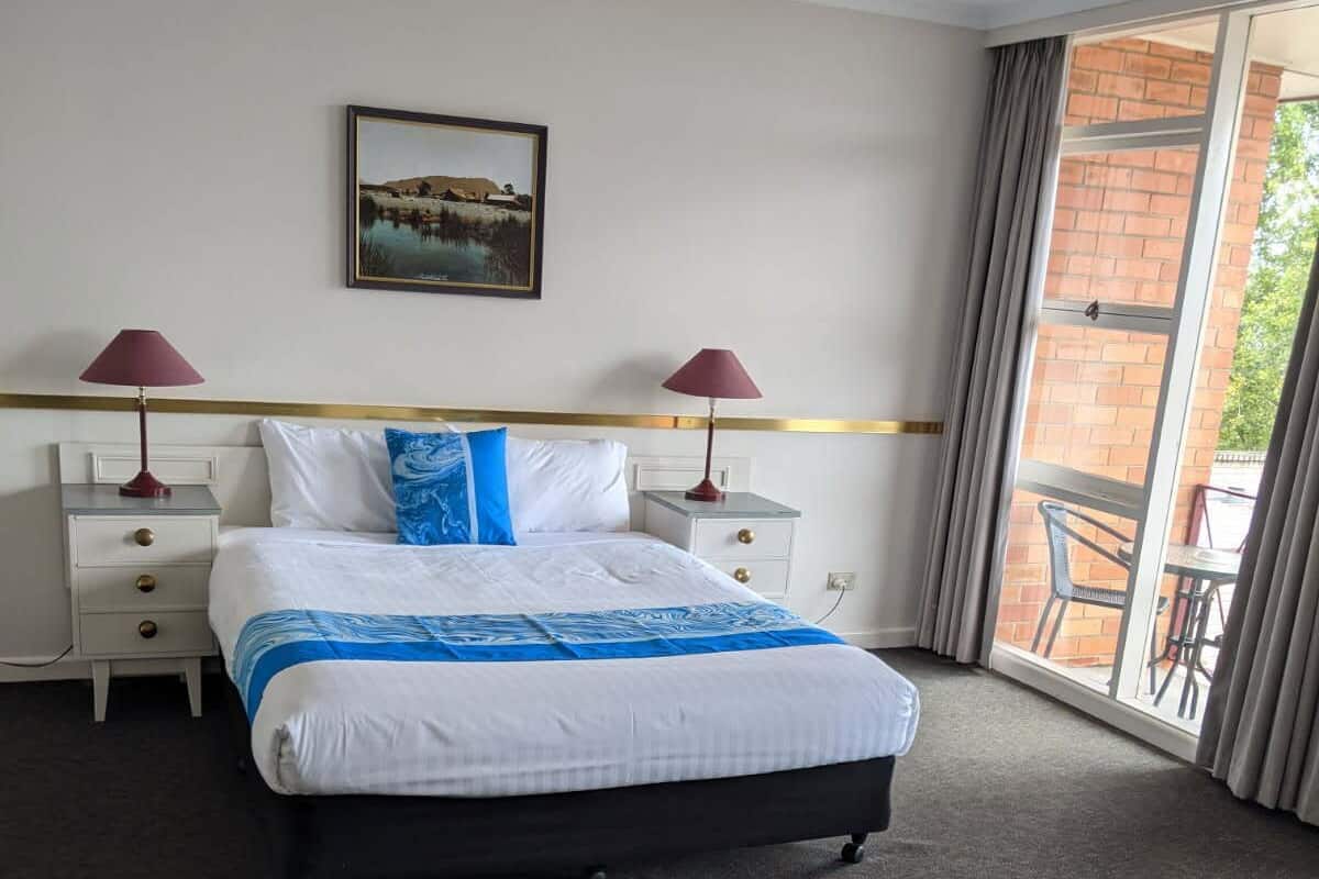 Apartment Queen + Queen | WiFi (free), individually decorated, bed sheets